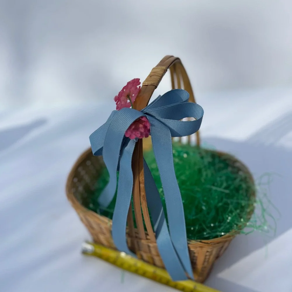 Woven Bamboo Easter Basket Blue Ribbon Bow Pink Flowers Green Grass‎ 10.5in